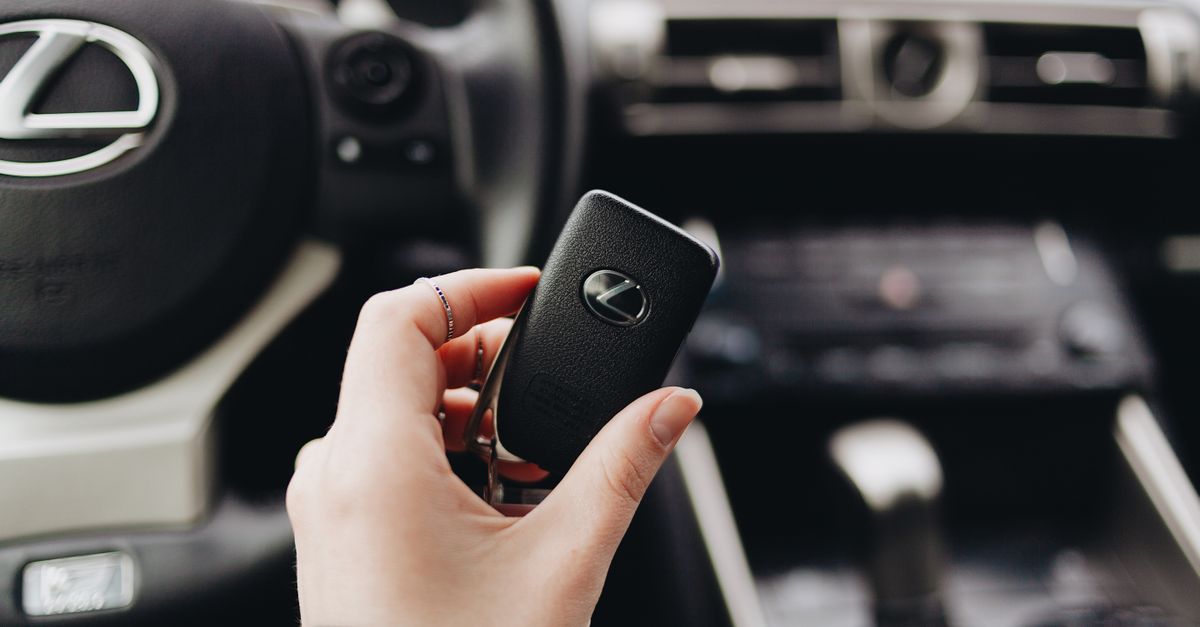 Toyota car key fob — Hillsdale Locksmith Corp