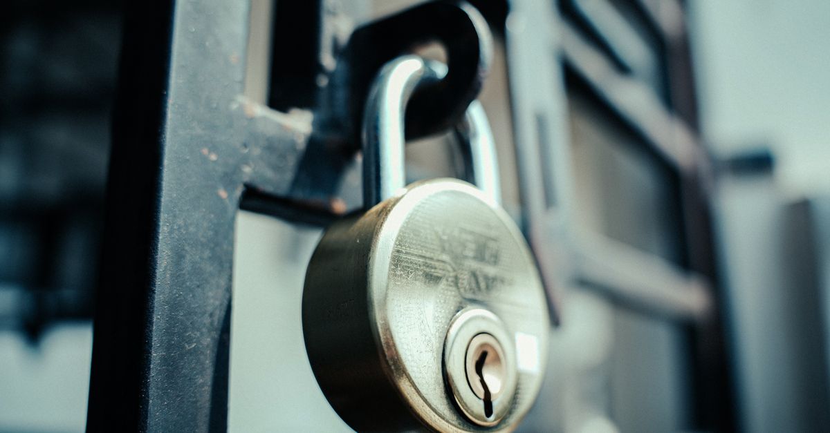 Choosing a Commercial Locksmith for Your Hillsdale Storefront — Hillsdale Locksmith Corp